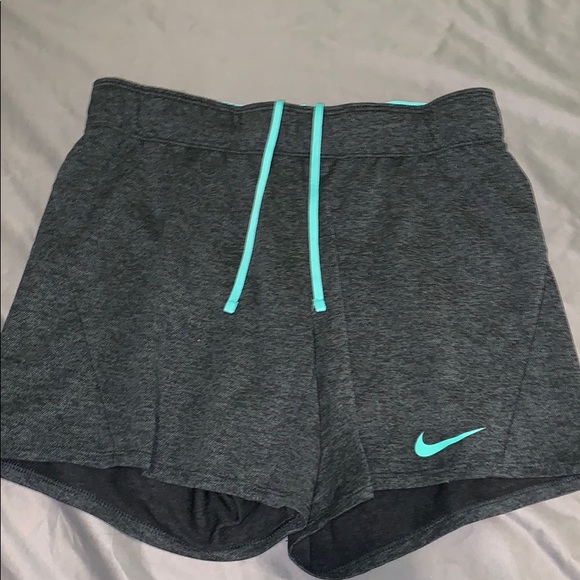 Nike Shorts - Picture 2 of 3